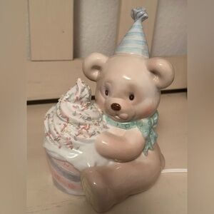 Baby Bear Cub with Cupcake Light
